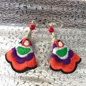 🌸Embroided hand made earings🌸2 for $11🌸